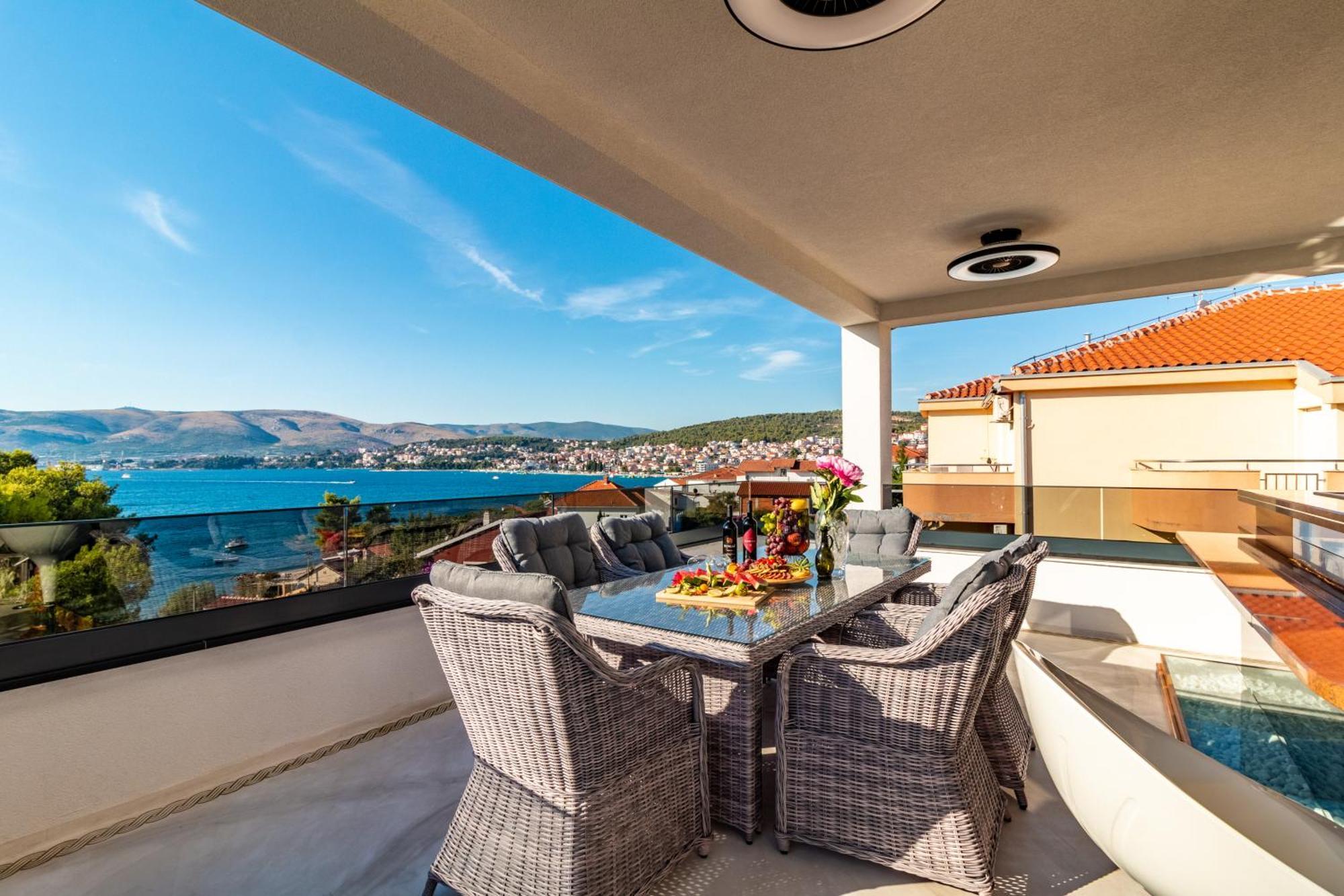 Beach Villa Valentina Trogir Room photo