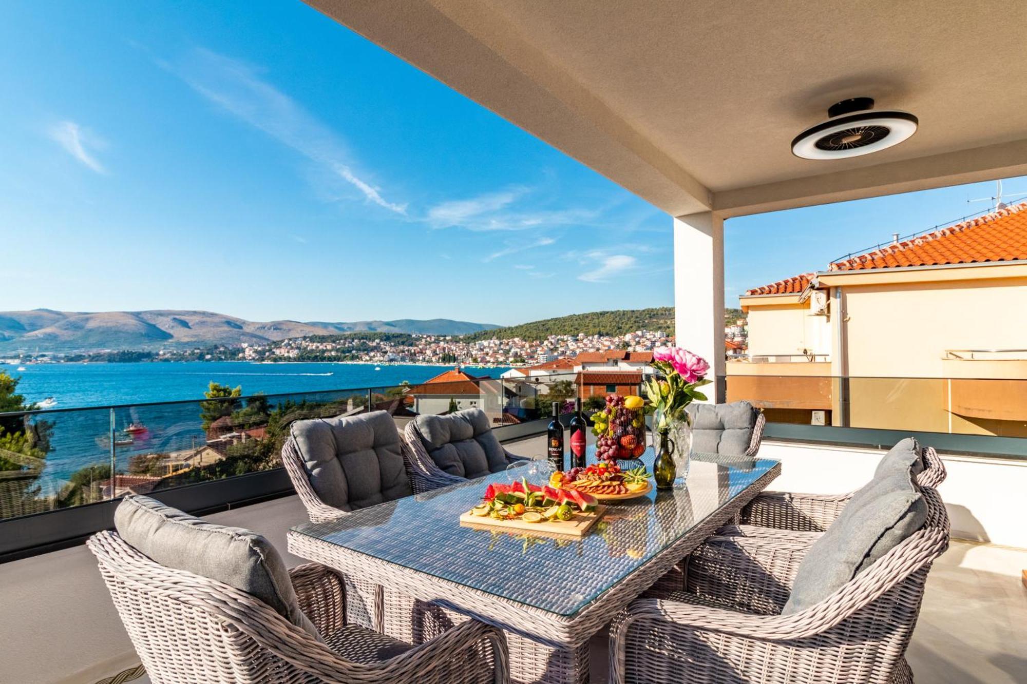 Beach Villa Valentina Trogir Room photo